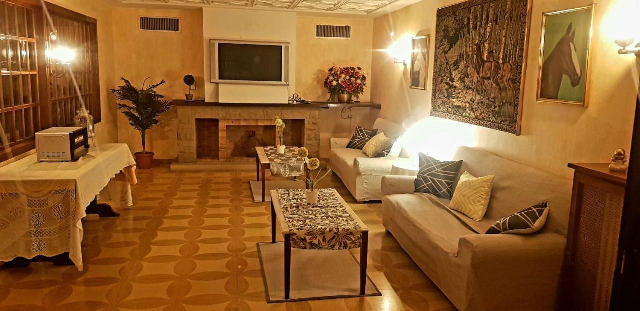 فندق Checkin Trave فيغيريس المظهر الخارجي الصورة